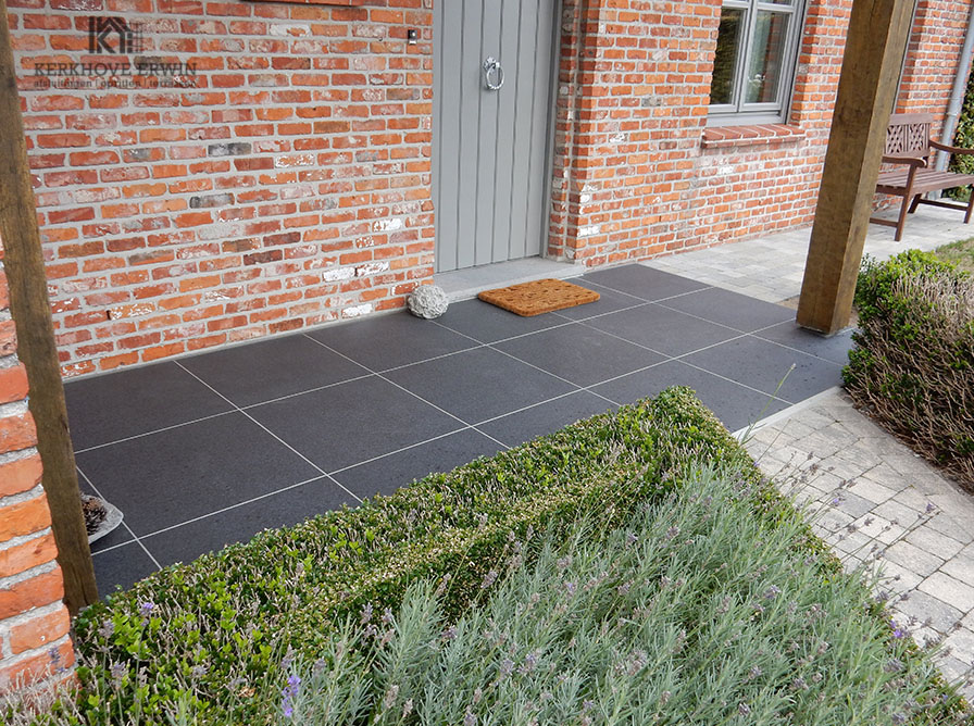 afsluitingen kerkhove opritten en terrassen